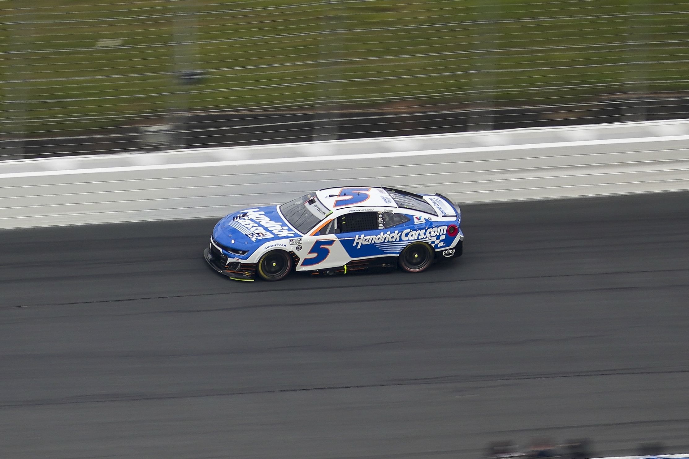 Kyle Larson (5) on the back stretch during the Coca Cola 600 at Charlotte Motor Speedway, May 25th 2025 - Source: Imagn
